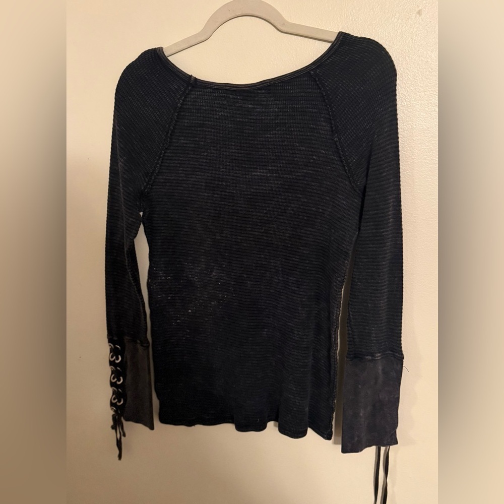 ABLE Black Ribbed Bleach-Dyed Lace-Up Cuff Long Sleeve Top – Size L - Picture 5 of 7